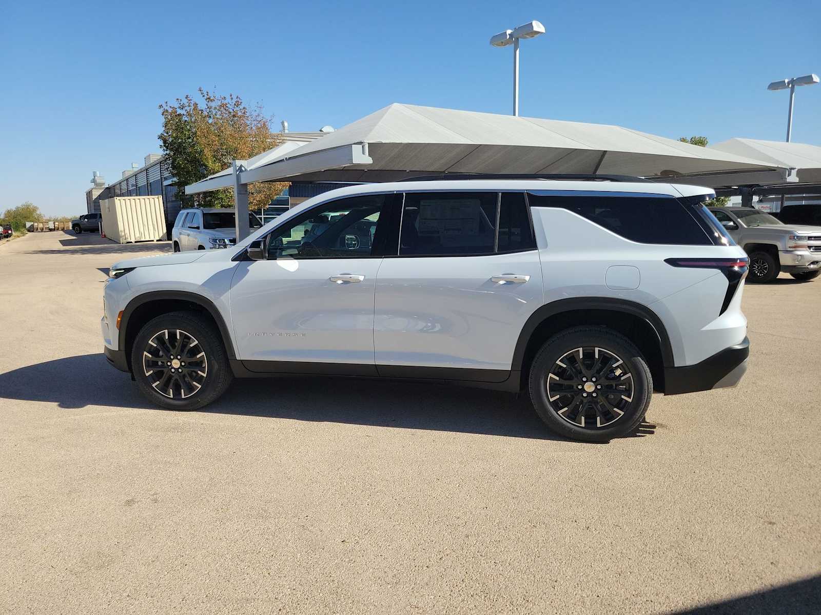 Thumbnail: 2026 Chevrolet Traverse - 3