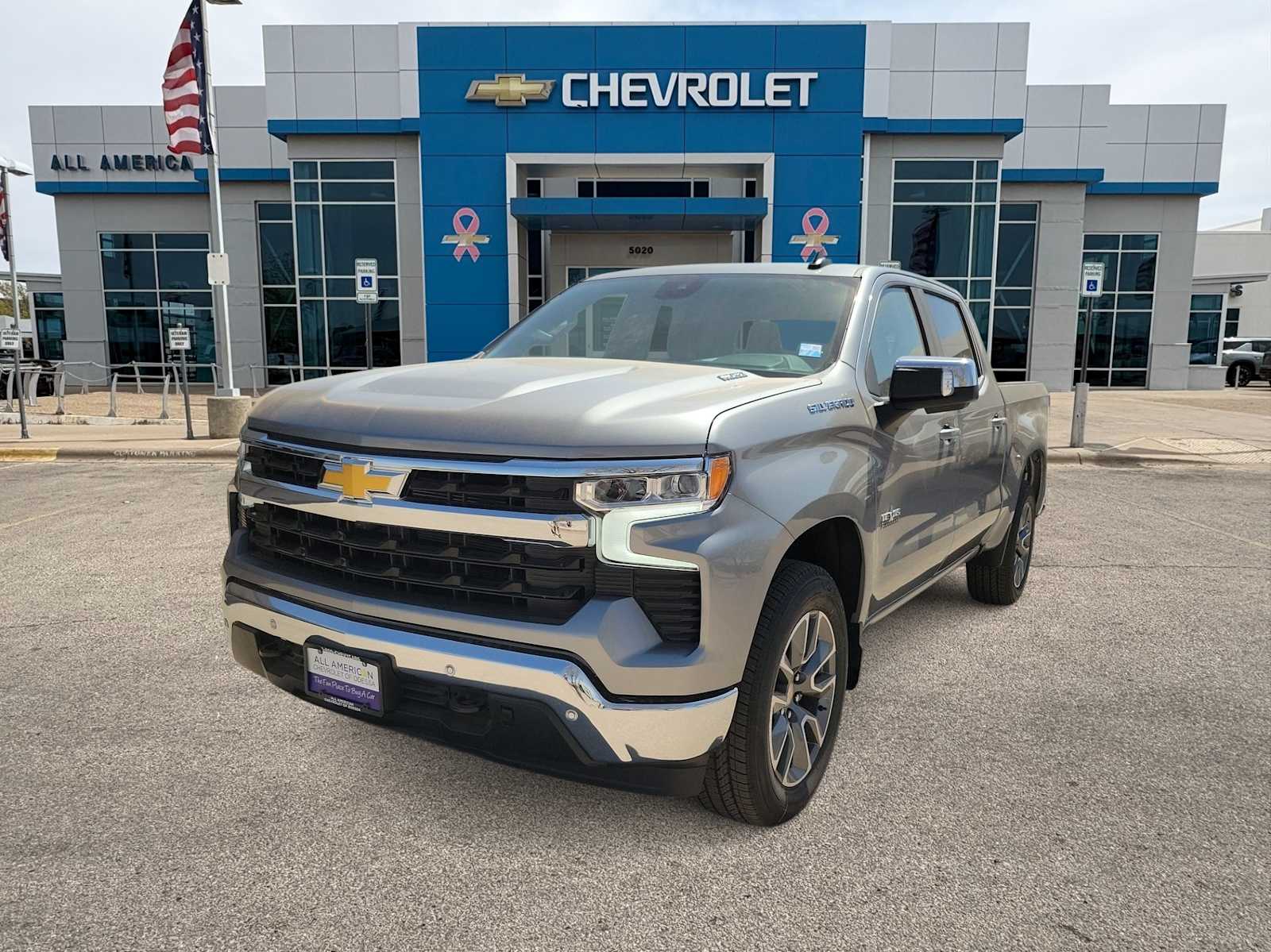 Thumbnail: 2026 Chevrolet Silverado 1500 - 2