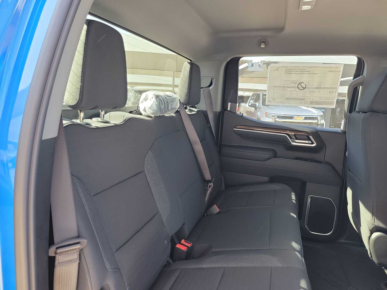 Thumbnail: 2026 Chevrolet Silverado 1500 - 13