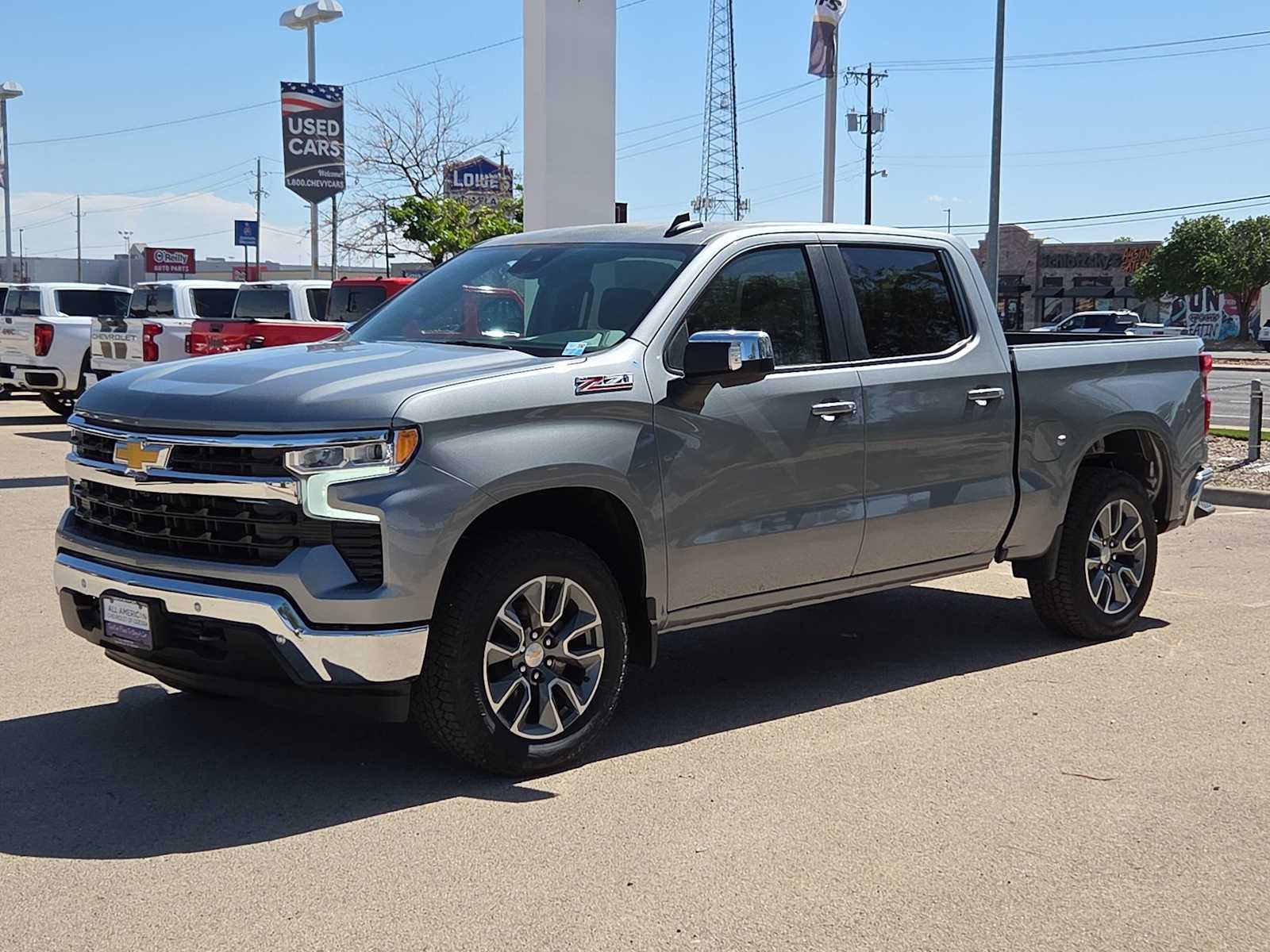 Thumbnail: 2026 Chevrolet Silverado 1500 - 9