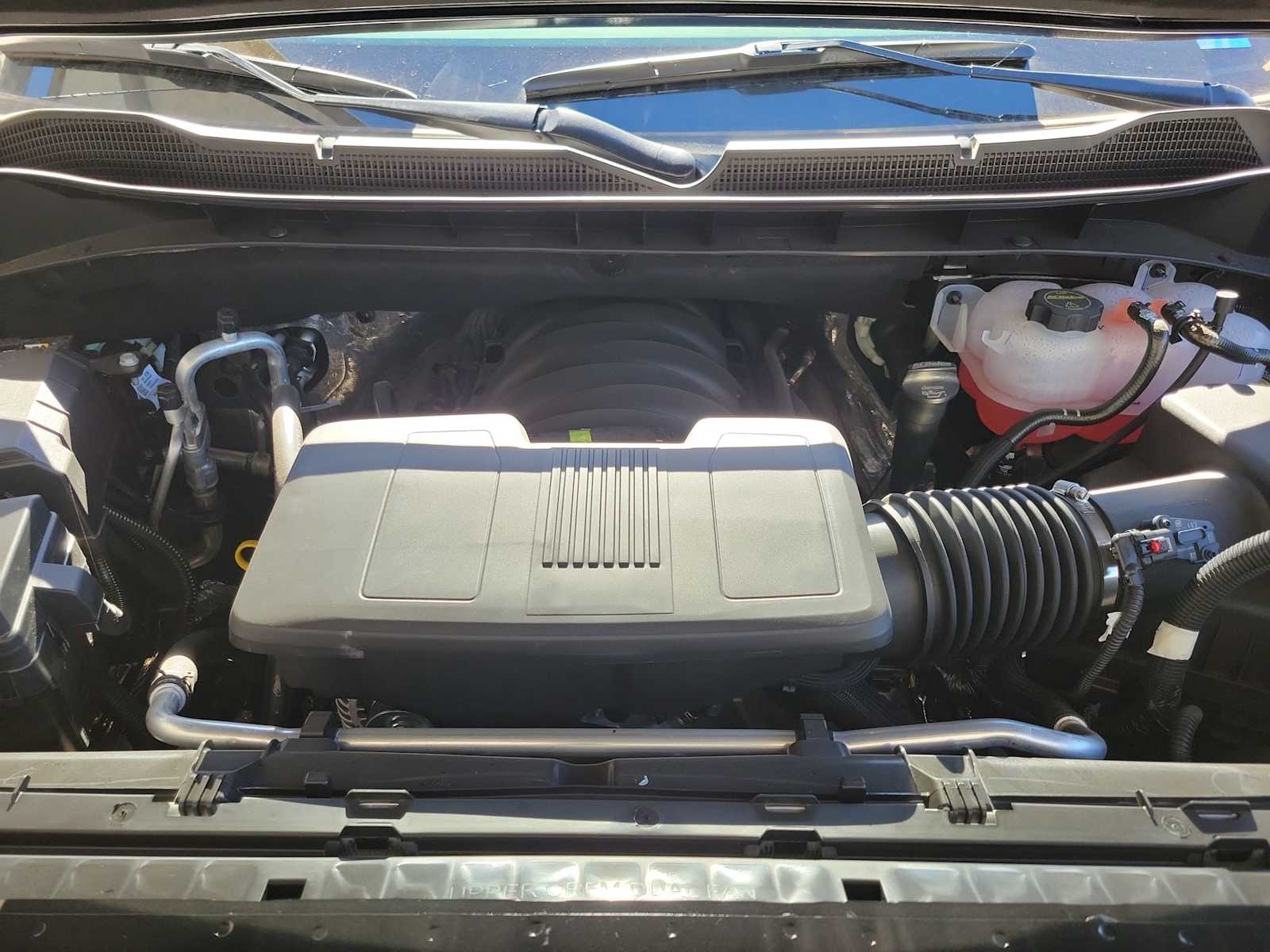 Thumbnail: 2026 Chevrolet Silverado 1500 - 9