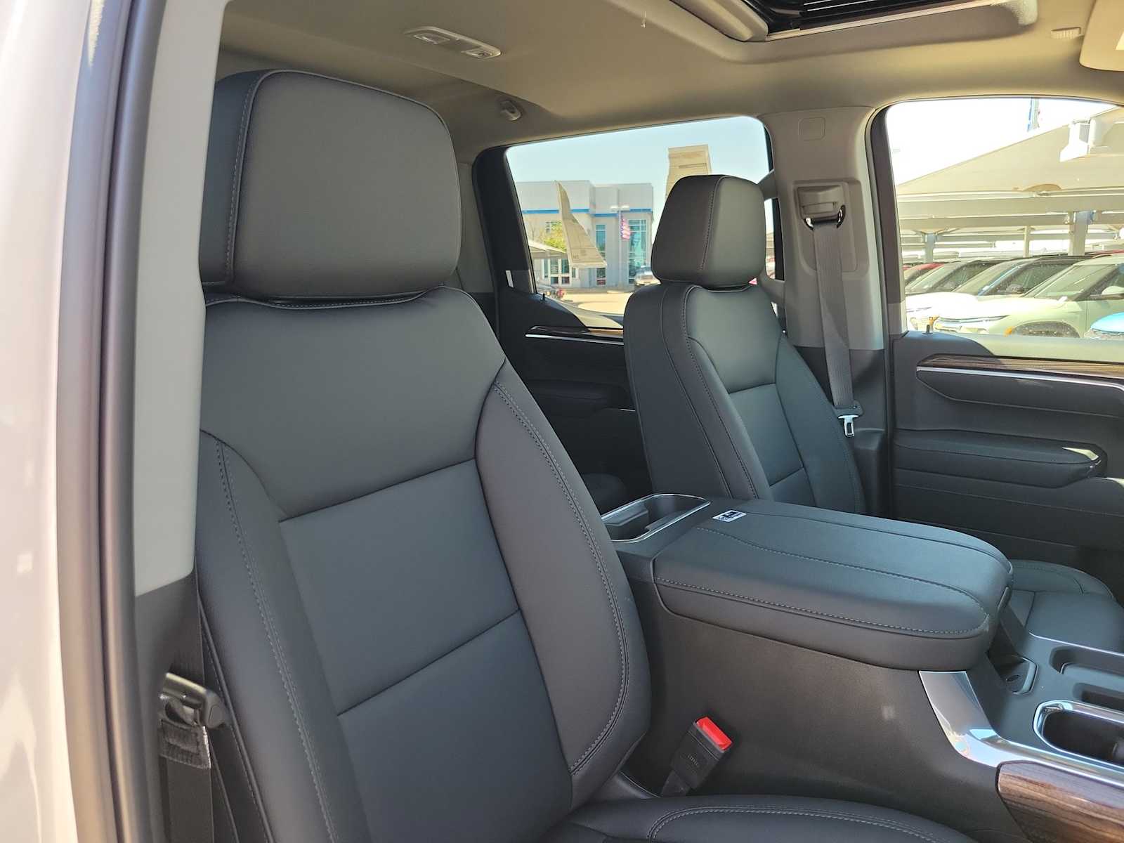 Thumbnail: 2026 Chevrolet Silverado 1500 - 14