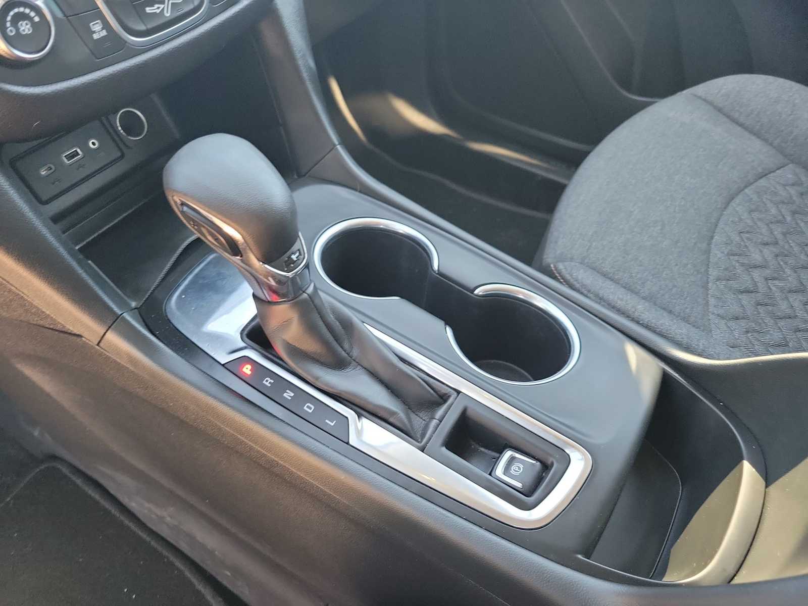 Thumbnail: 2022 Chevrolet Equinox - 17