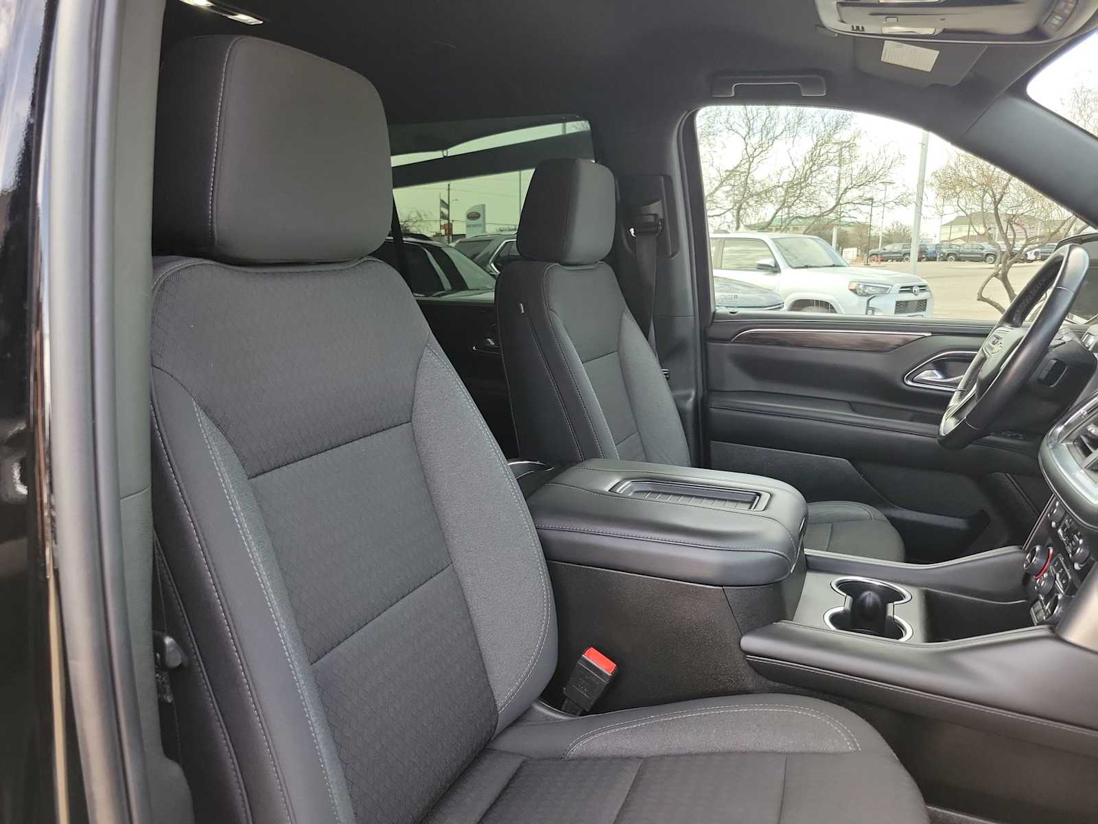 Thumbnail: 2022 Chevrolet Tahoe - 10