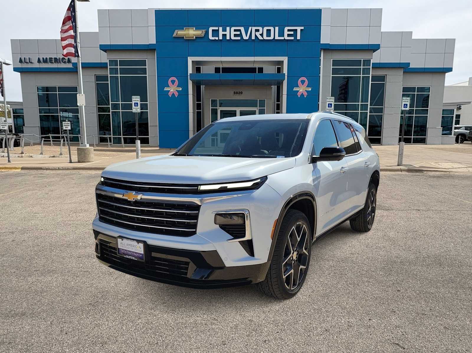 Thumbnail: 2026 Chevrolet Traverse - 1