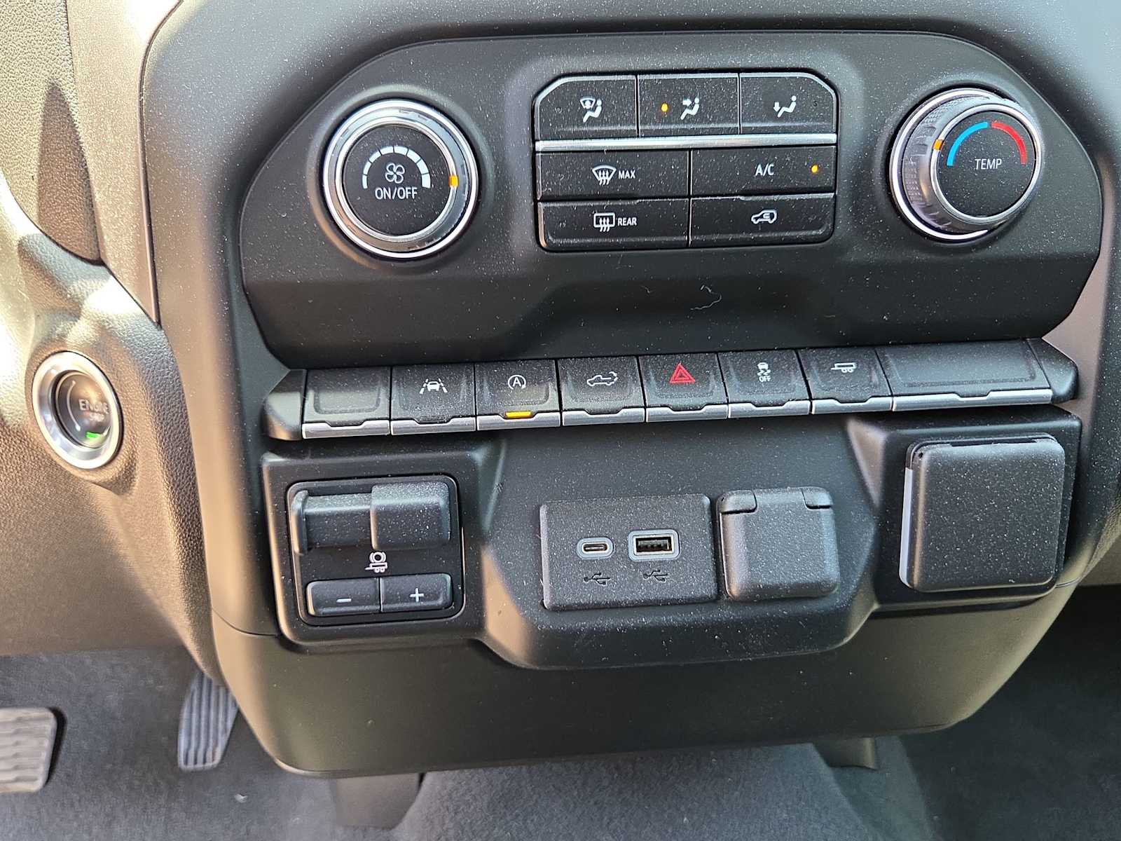 Thumbnail: 2023 Chevrolet Silverado 1500 - 22
