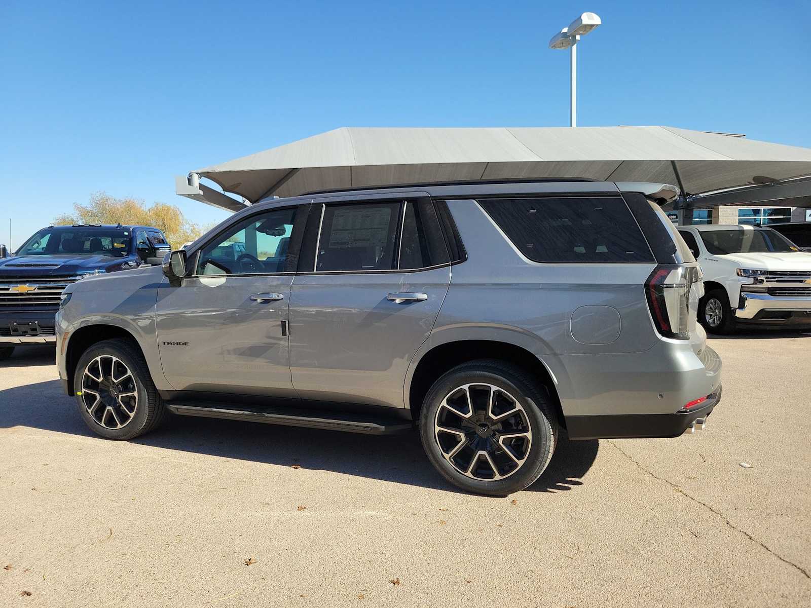 Thumbnail: 2026 Chevrolet Tahoe - 3