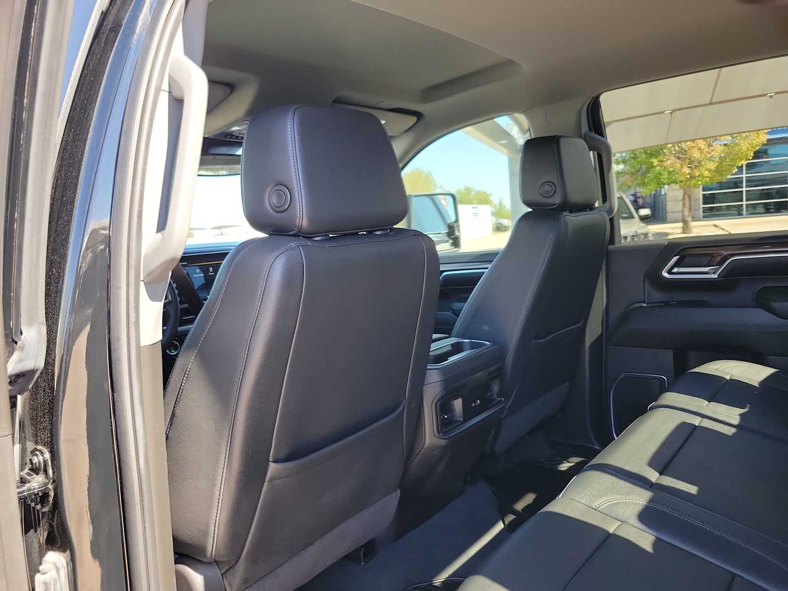 Thumbnail: 2024 Chevrolet Silverado 2500 - 12