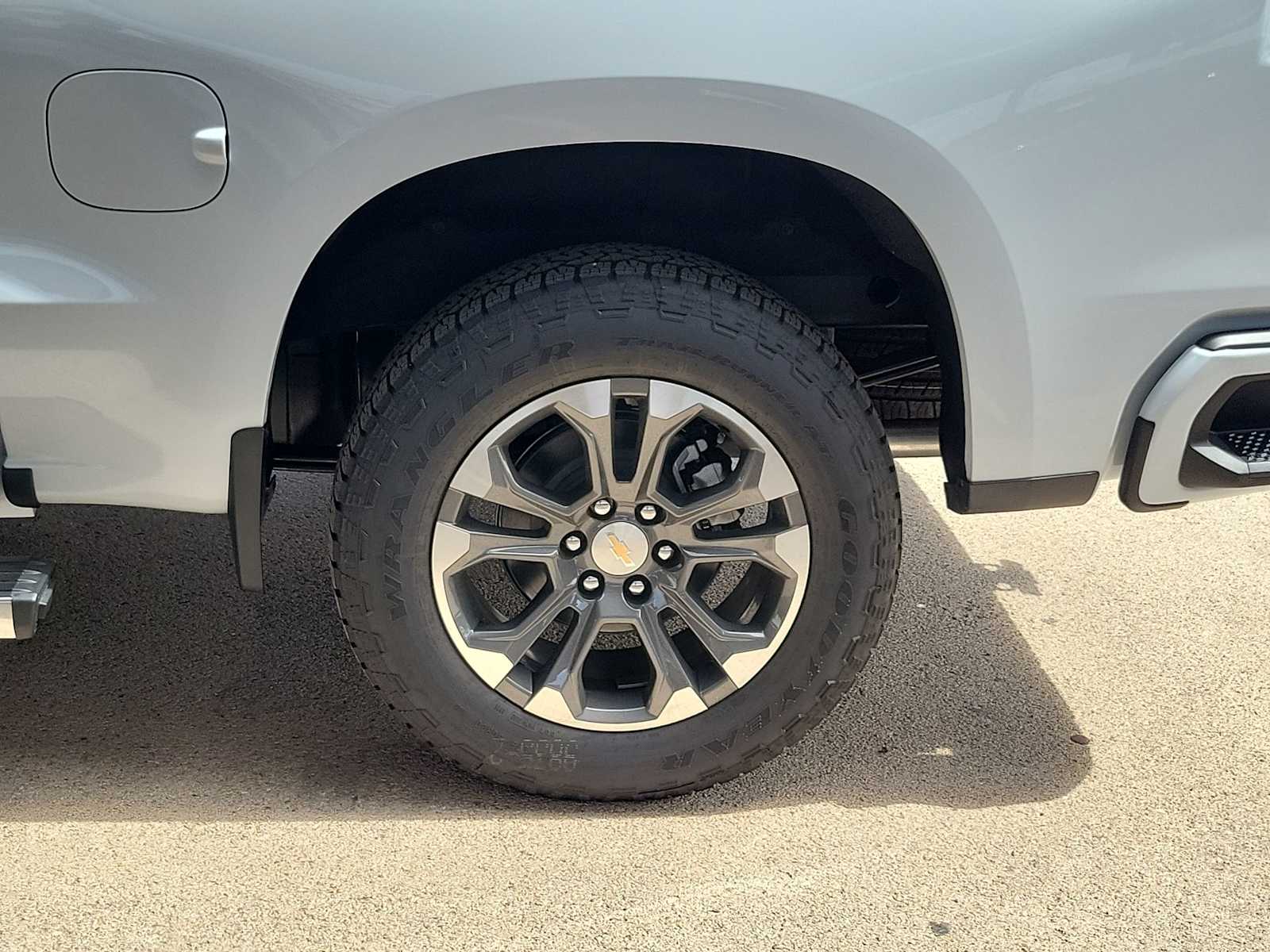 Thumbnail: 2026 Chevrolet Silverado 1500 - 8