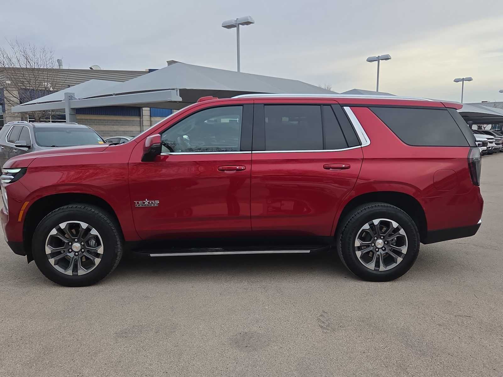 Thumbnail: 2025 Chevrolet Tahoe - 3