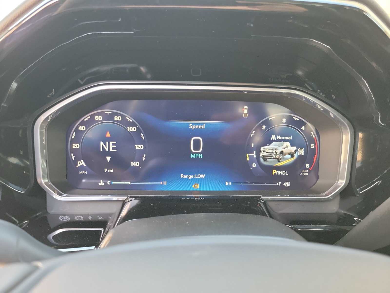 Thumbnail: 2026 Chevrolet Silverado 3500 - 18