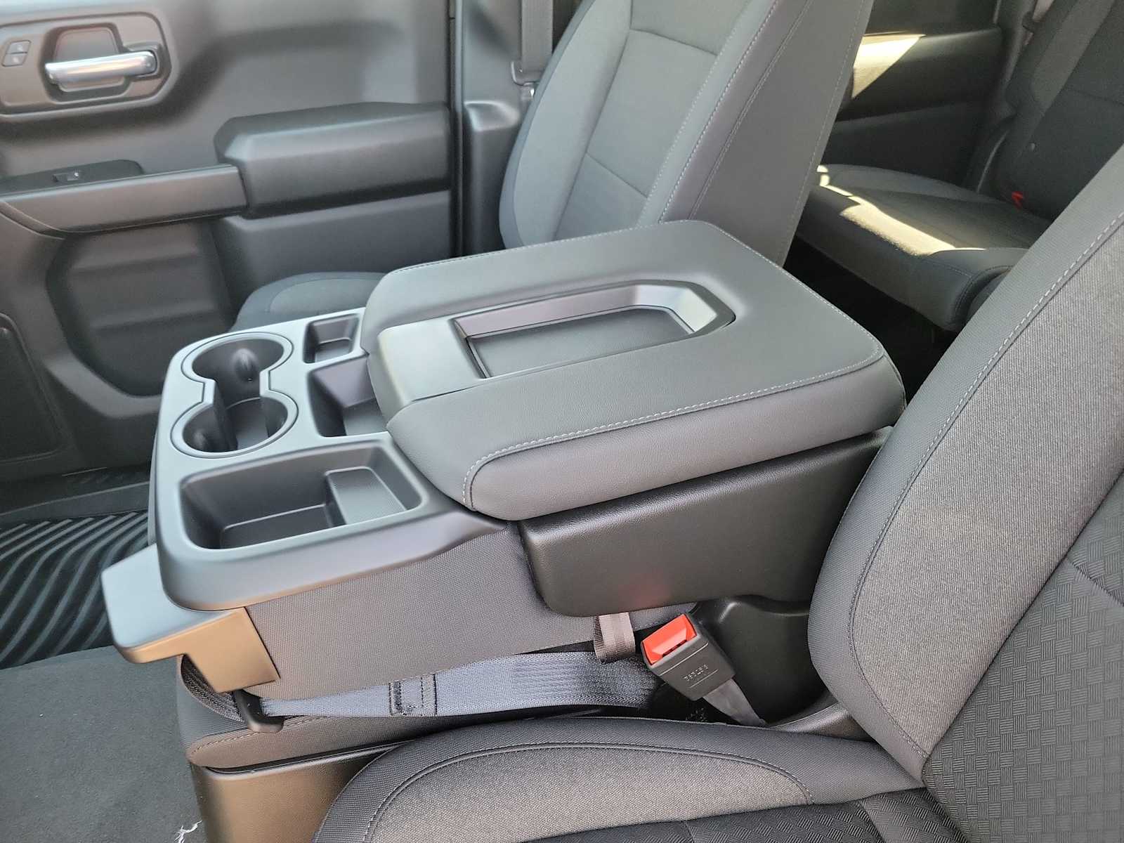 Thumbnail: 2026 Chevrolet Silverado 1500 - 16