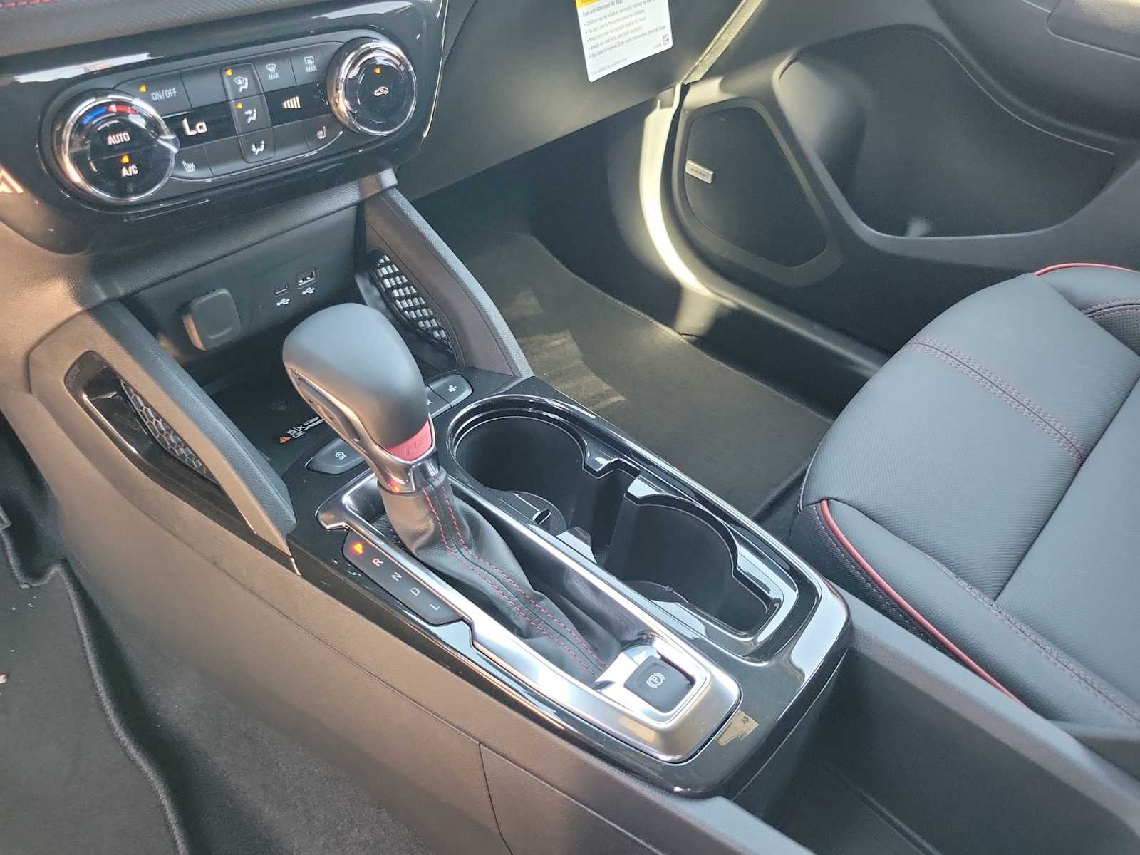 Thumbnail: 2026 Chevrolet TrailBlazer - 13