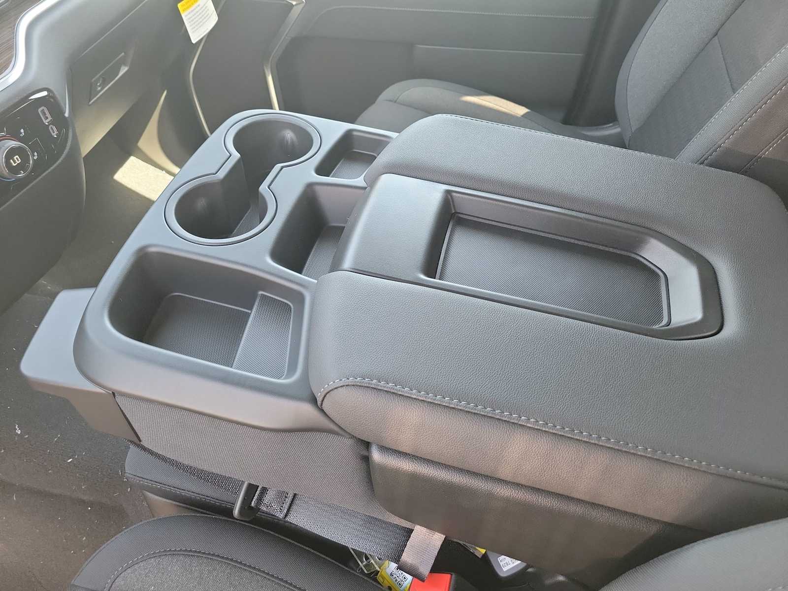 Thumbnail: 2026 Chevrolet Silverado 1500 - 16