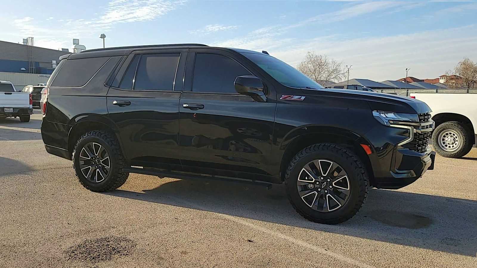 Thumbnail: 2021 Chevrolet Tahoe - 3