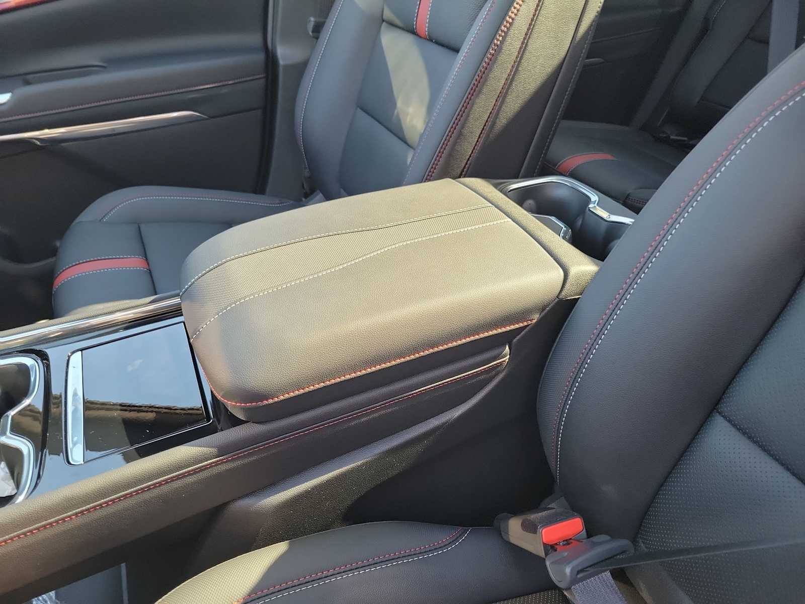 Thumbnail: 2026 Chevrolet Traverse - 16