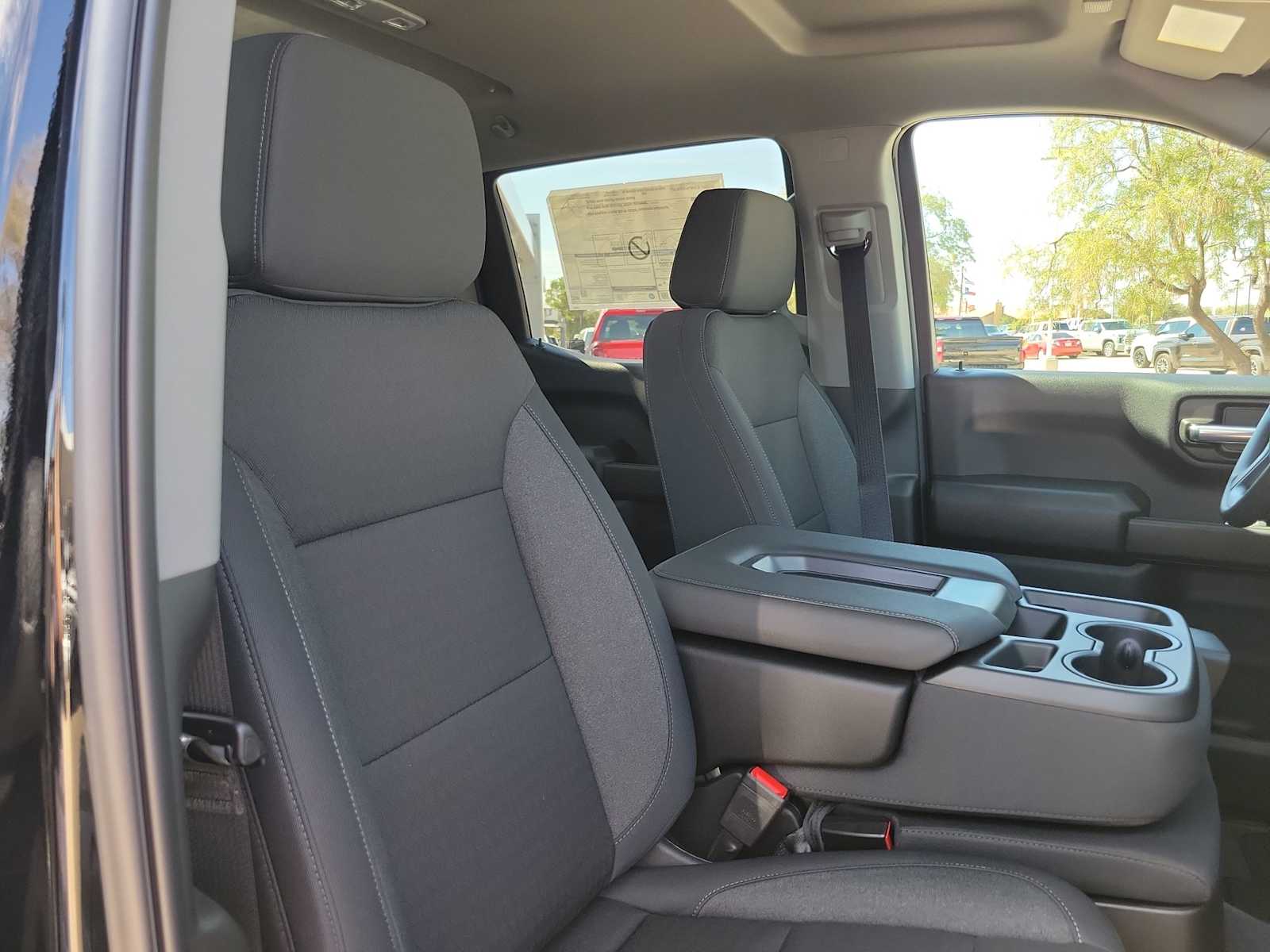 Thumbnail: 2026 Chevrolet Silverado 1500 - 14