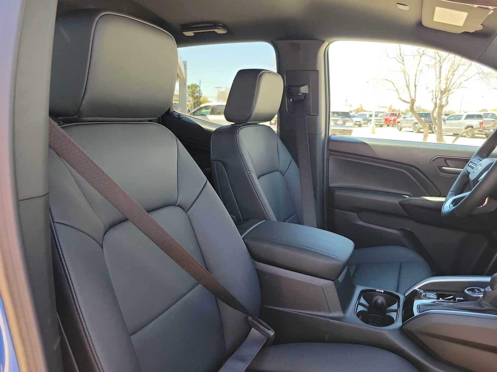 Thumbnail: 2026 Chevrolet Colorado - 18