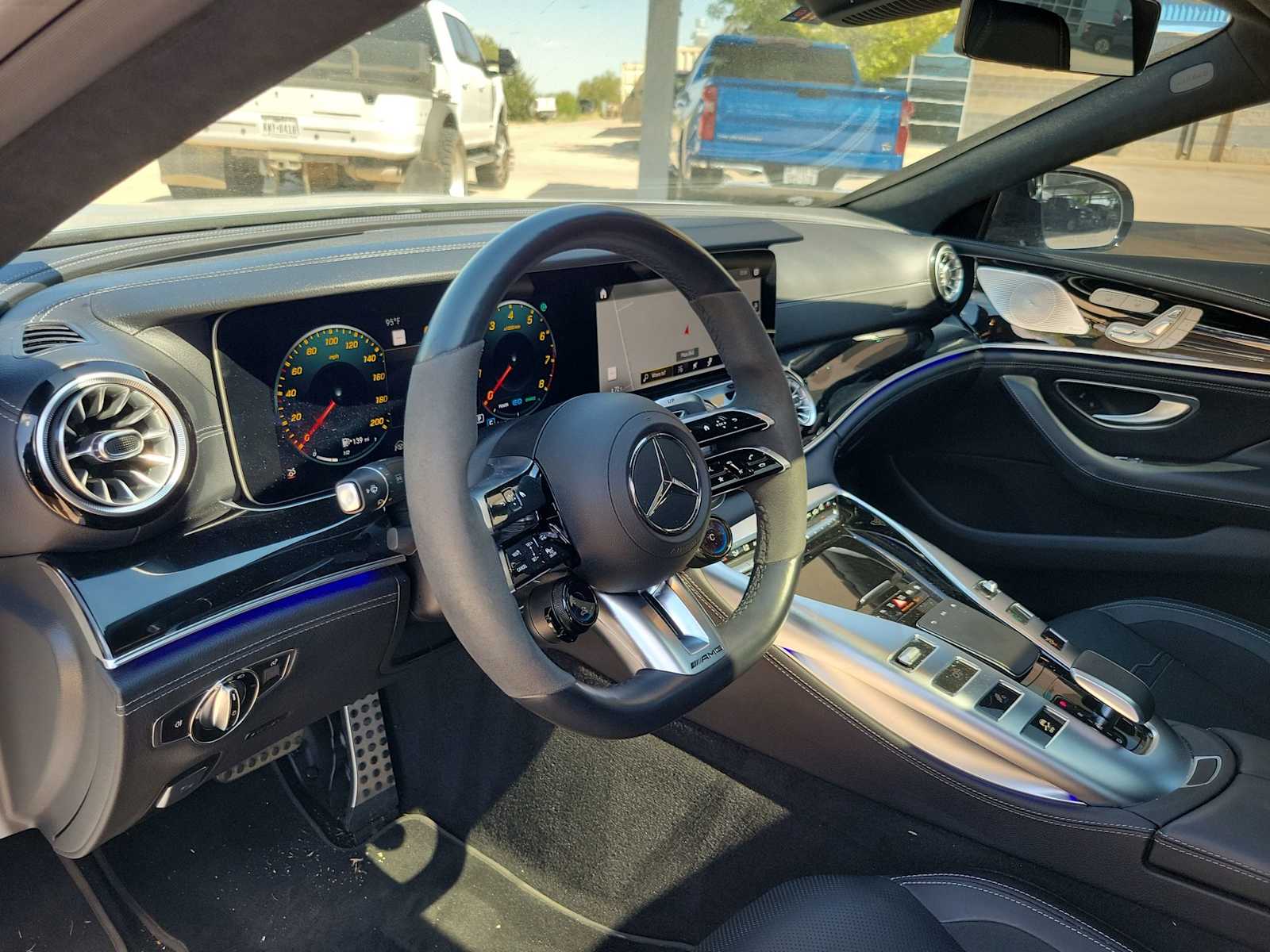 Thumbnail: 2022 Mercedes-Benz AMG GT - 2