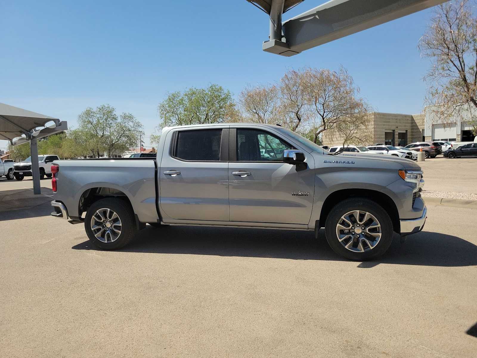 Thumbnail: 2026 Chevrolet Silverado 1500 - 10