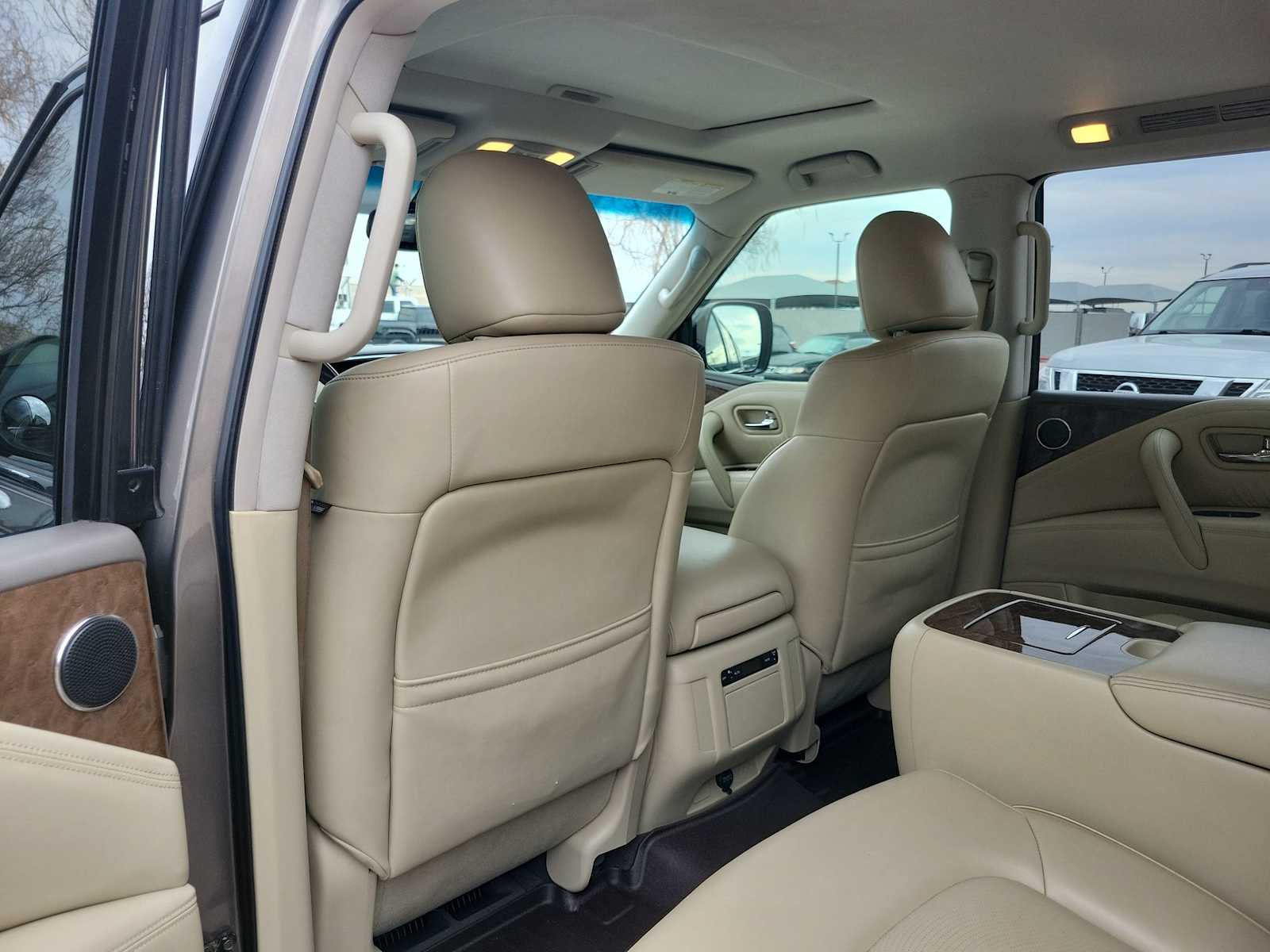 Thumbnail: 2017 INFINITI QX80 - 12