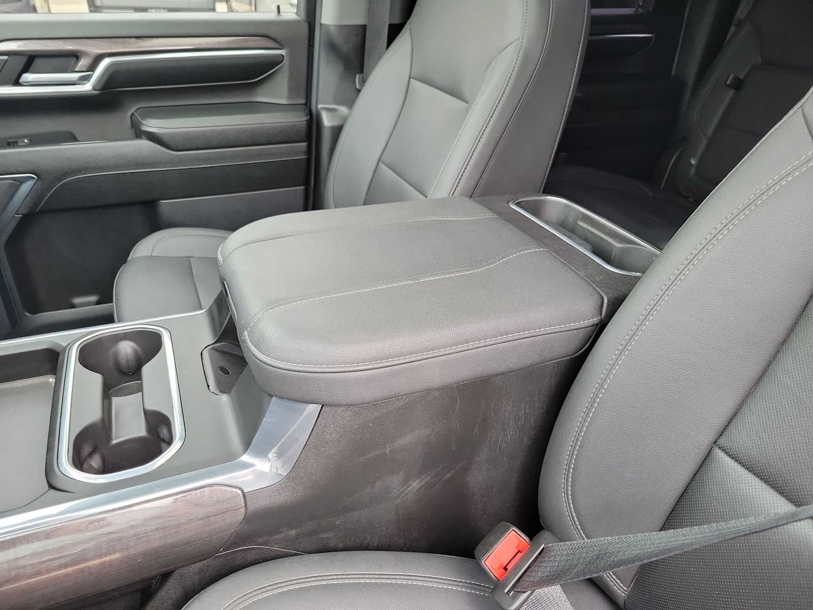 Thumbnail: 2024 Chevrolet Silverado 2500 - 16