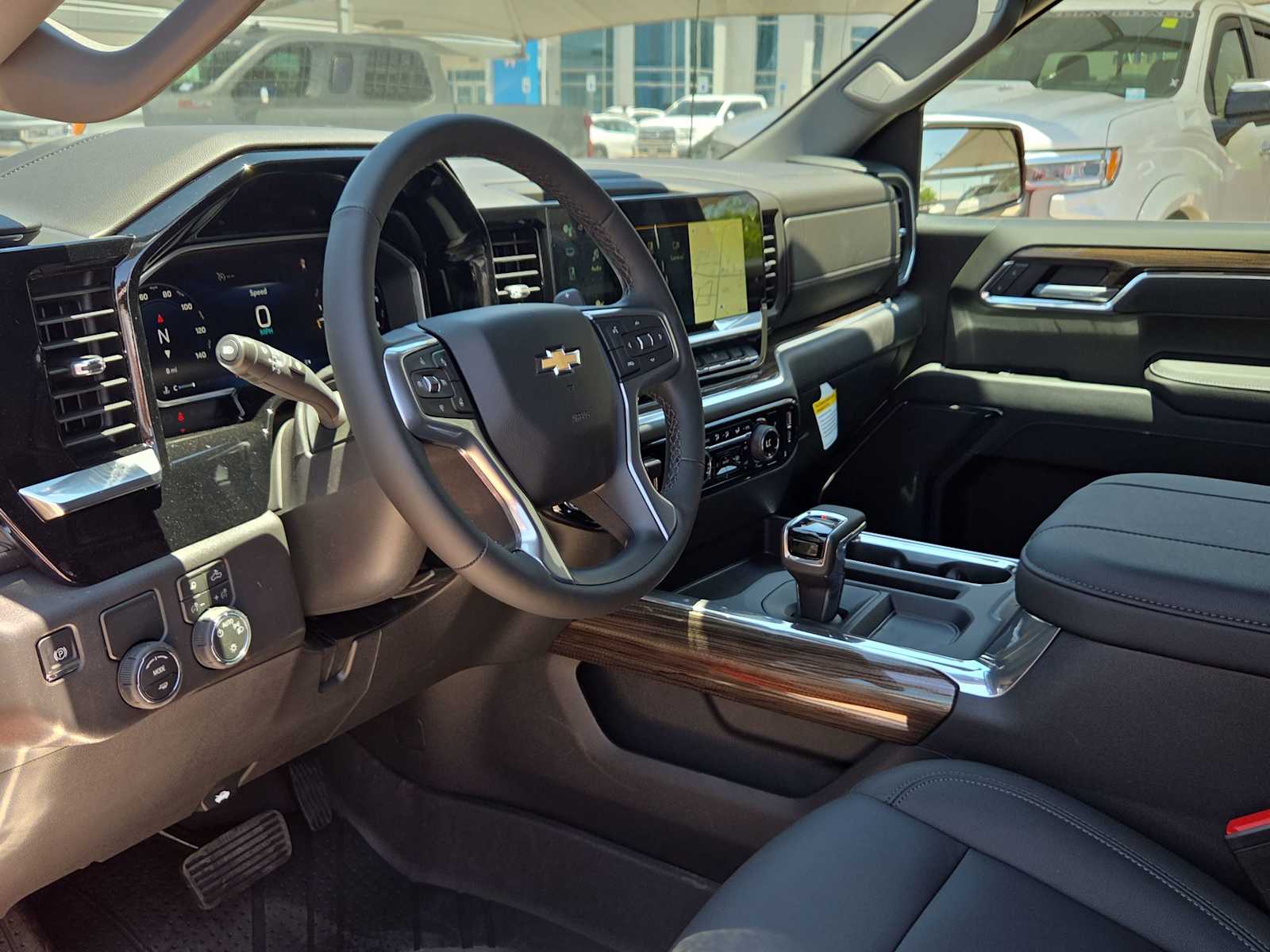 Thumbnail: 2026 Chevrolet Silverado 1500 - 10