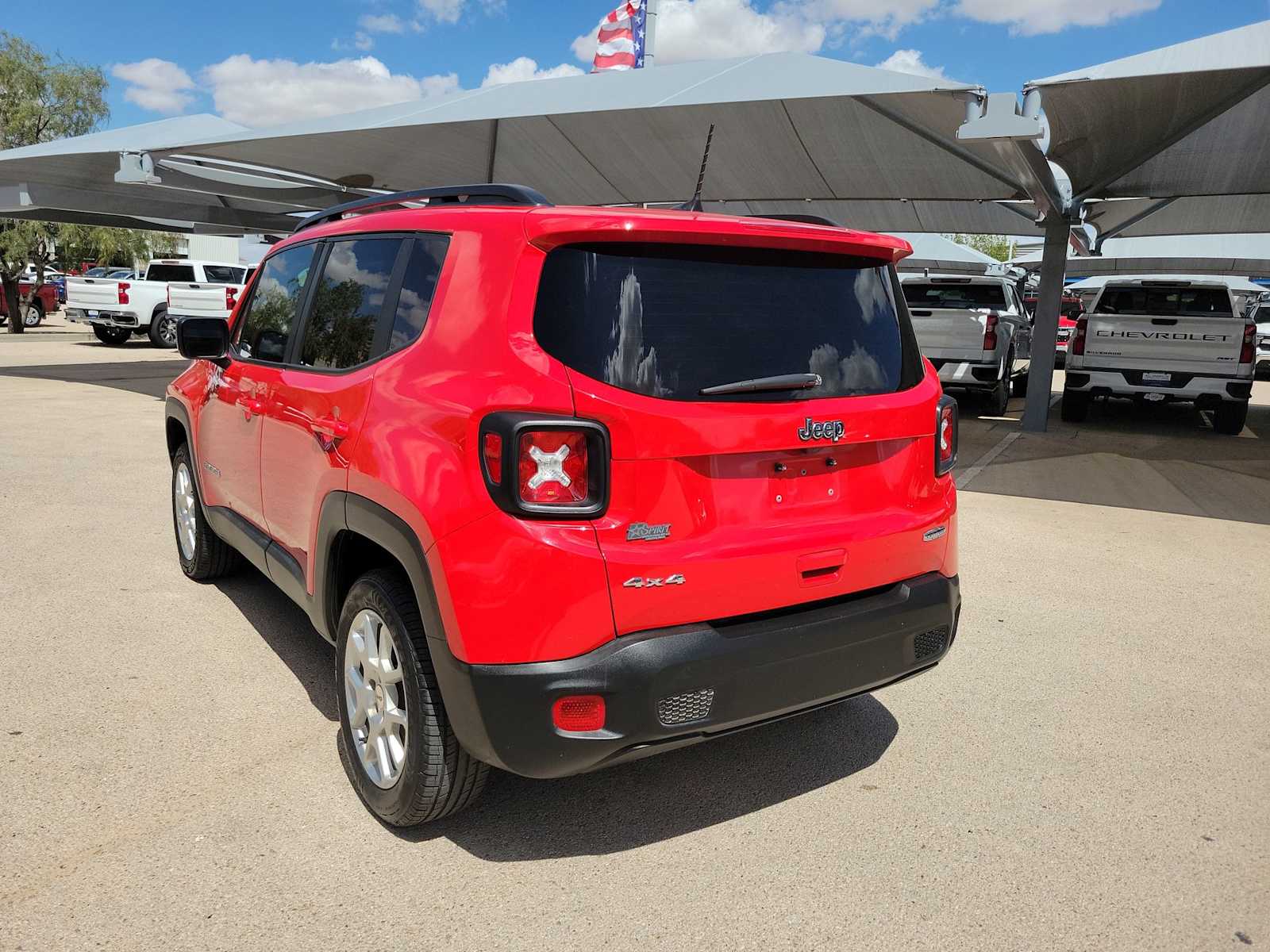 Thumbnail: 2022 Jeep Renegade - 4