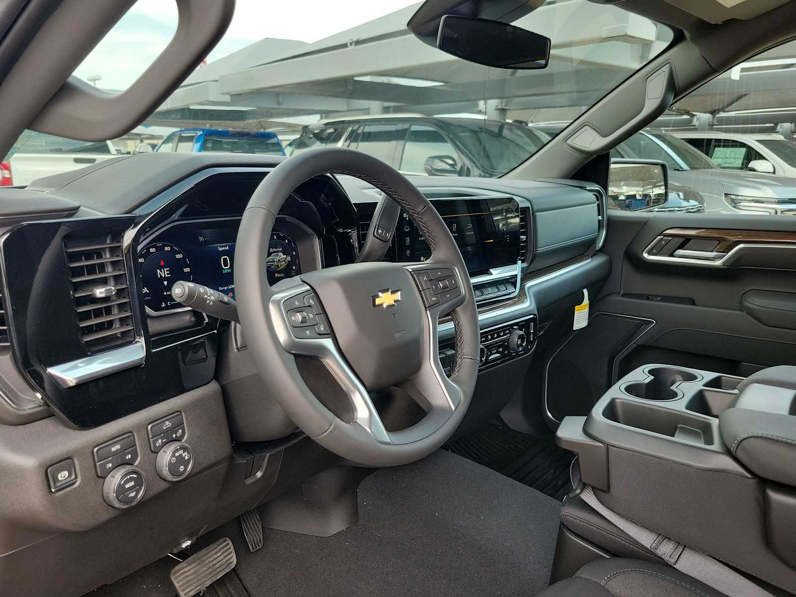 Thumbnail: 2026 Chevrolet Silverado 1500 - 2