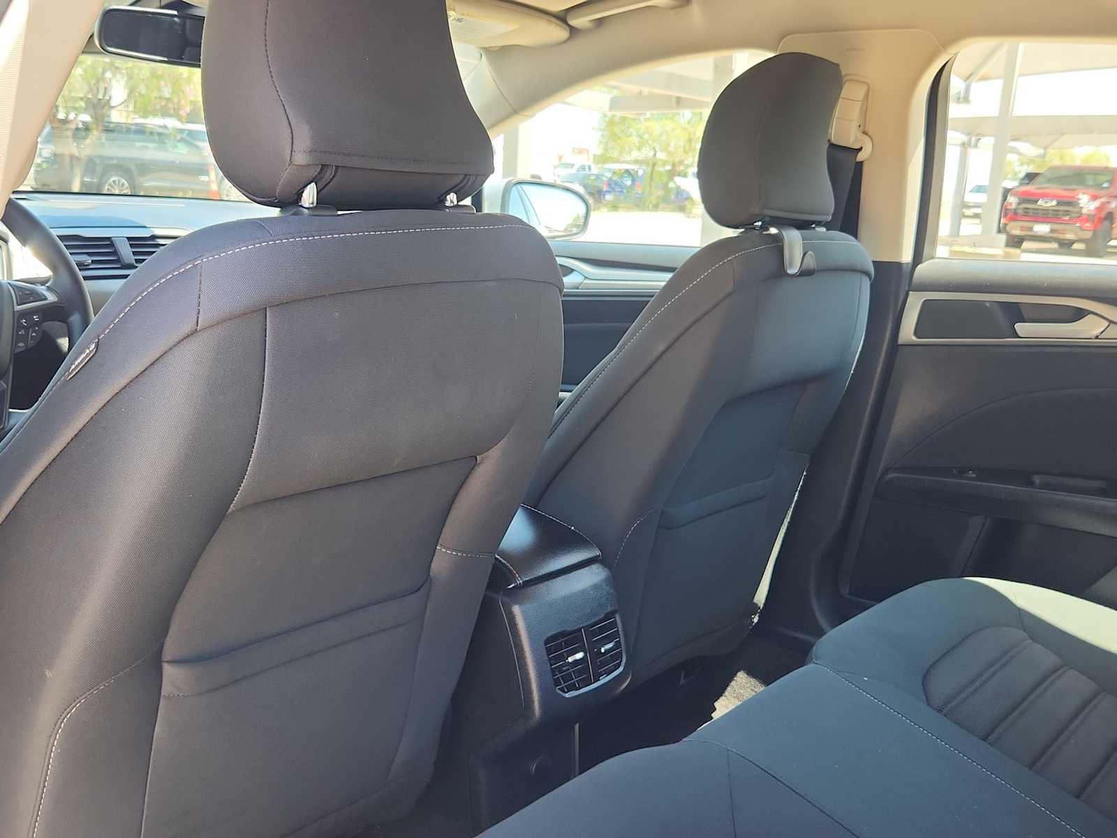 Thumbnail: 2019 Ford Fusion - 9