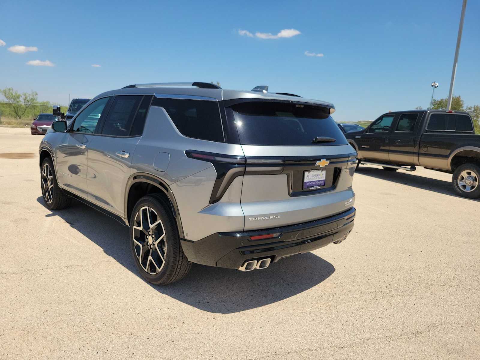 Thumbnail: 2026 Chevrolet Traverse - 6