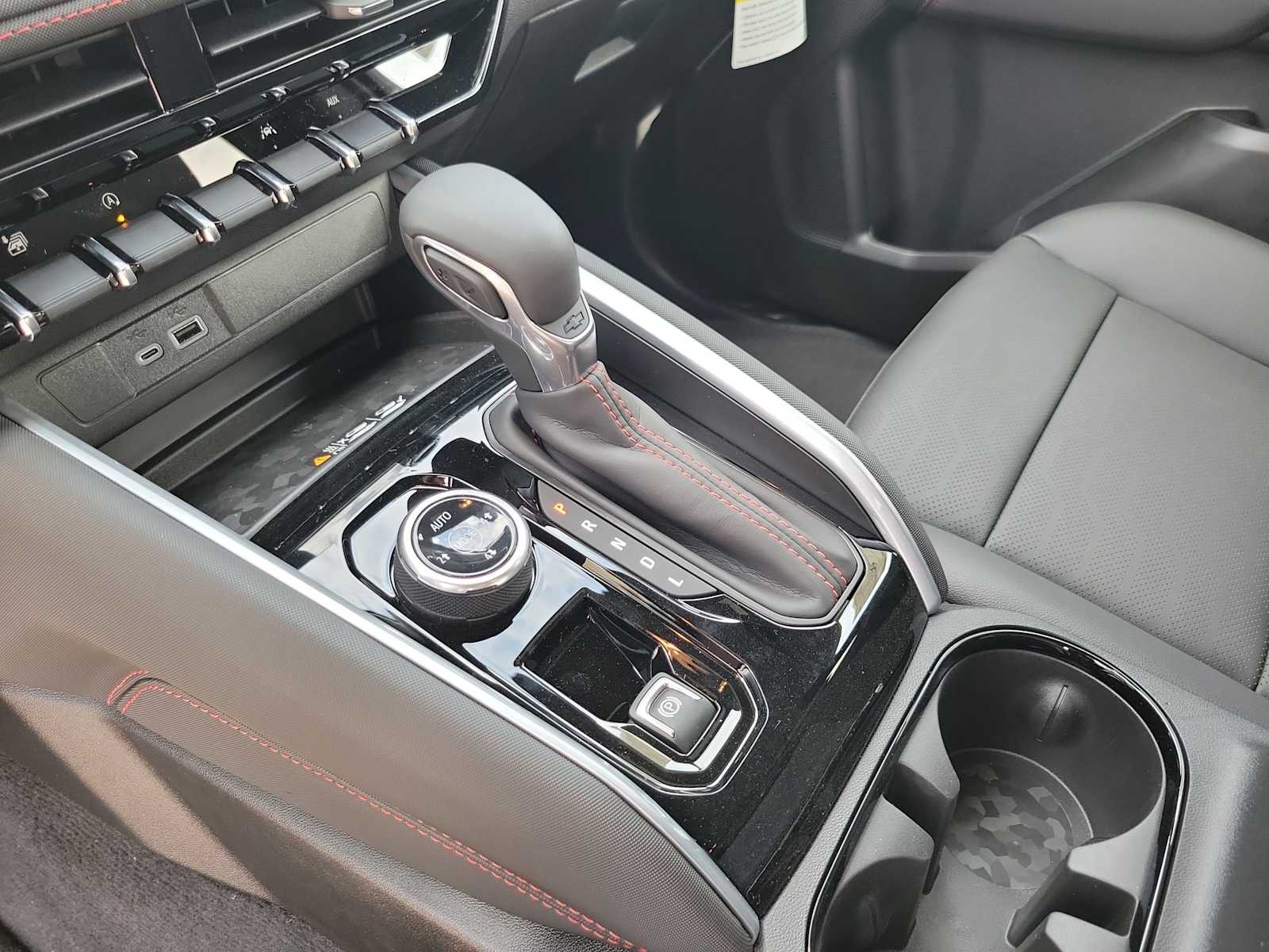 Thumbnail: 2025 Chevrolet Colorado - 17