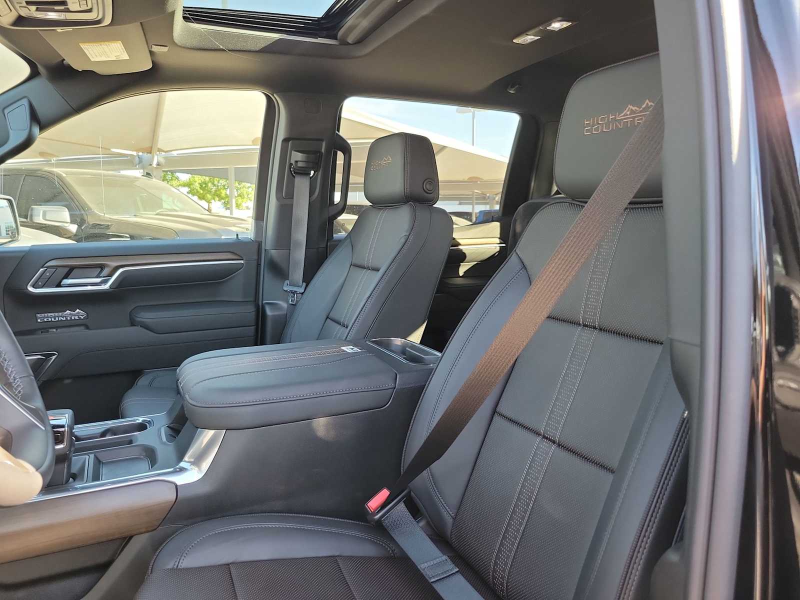 Thumbnail: 2026 Chevrolet Silverado 1500 - 11