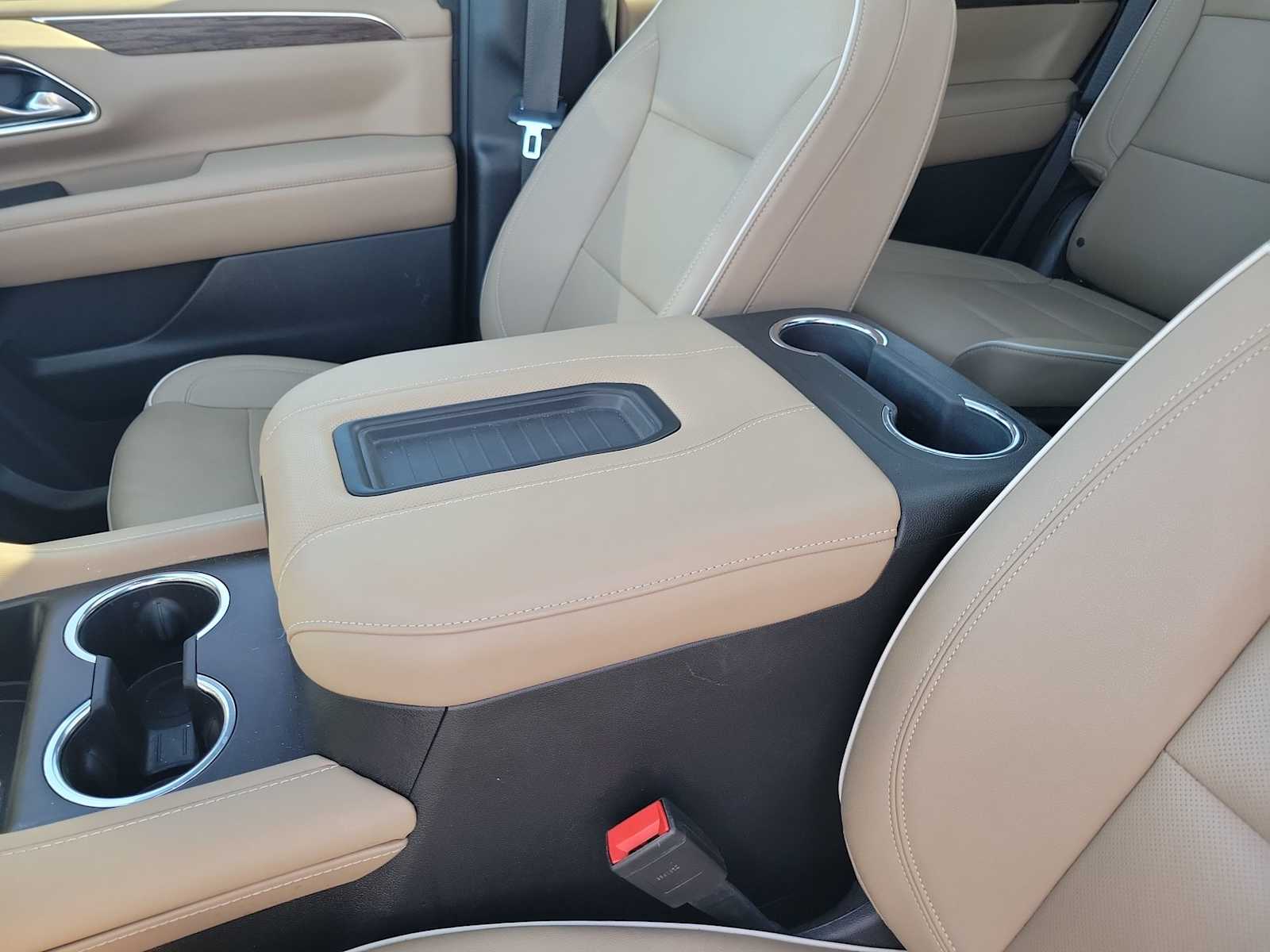 Thumbnail: 2023 Chevrolet Tahoe - 16