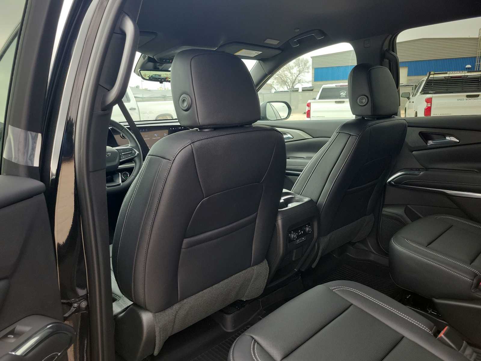 Thumbnail: 2026 Chevrolet Traverse - 7