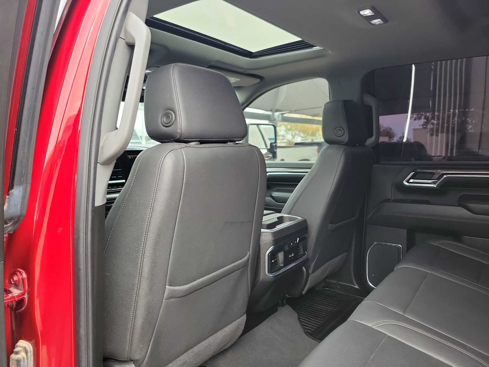 Thumbnail: 2024 Chevrolet Silverado 2500 - 12