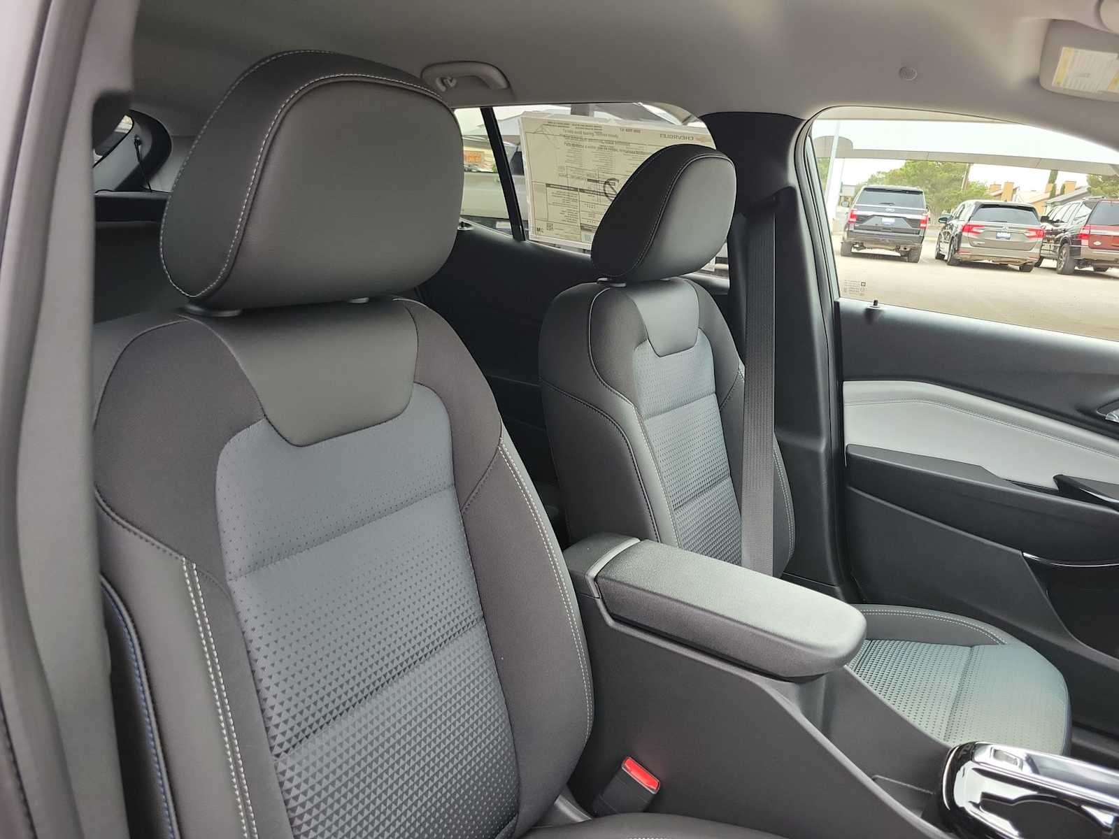 Thumbnail: 2026 Chevrolet Trax - 18