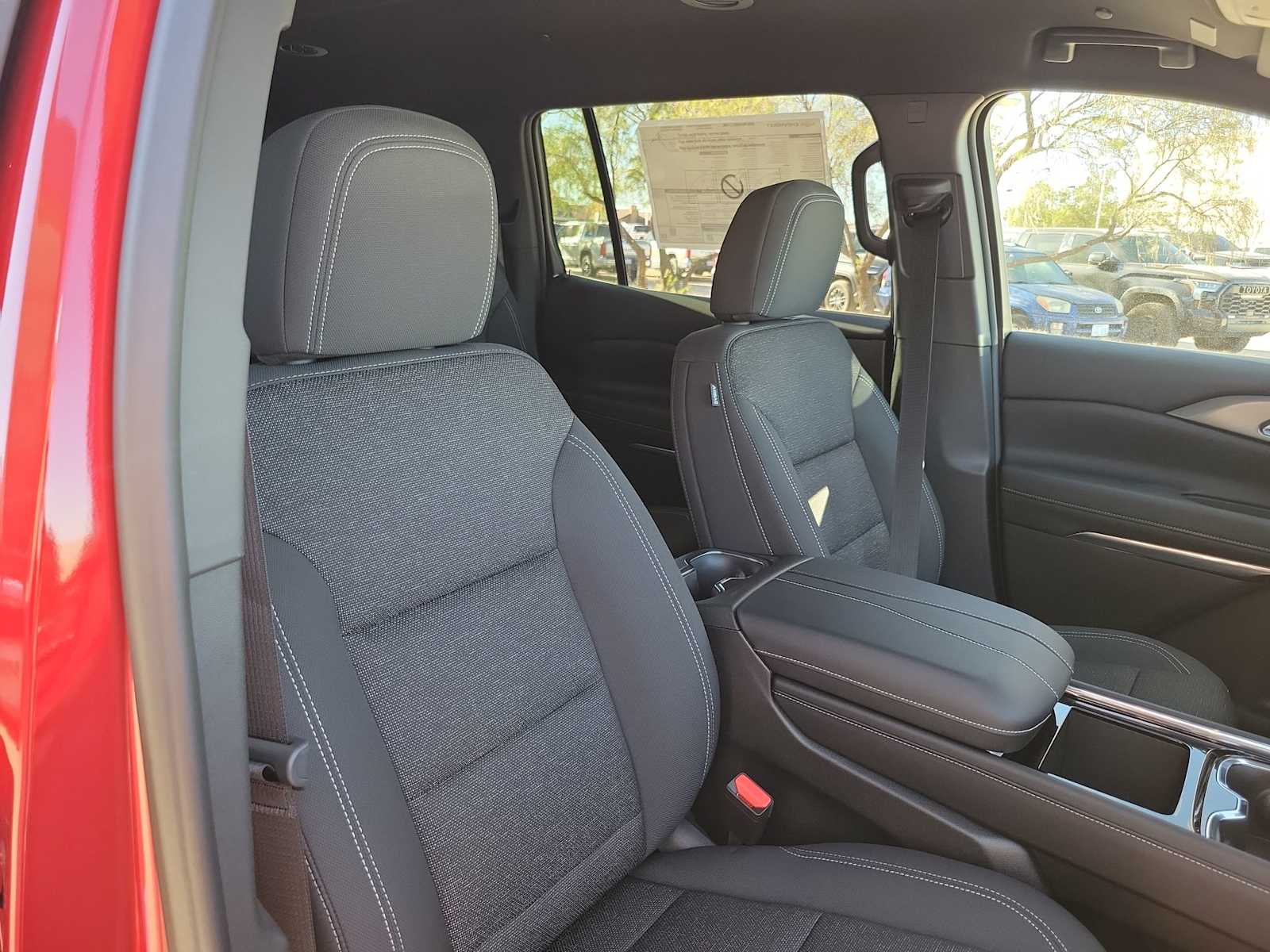 Thumbnail: 2026 Chevrolet Traverse - 14