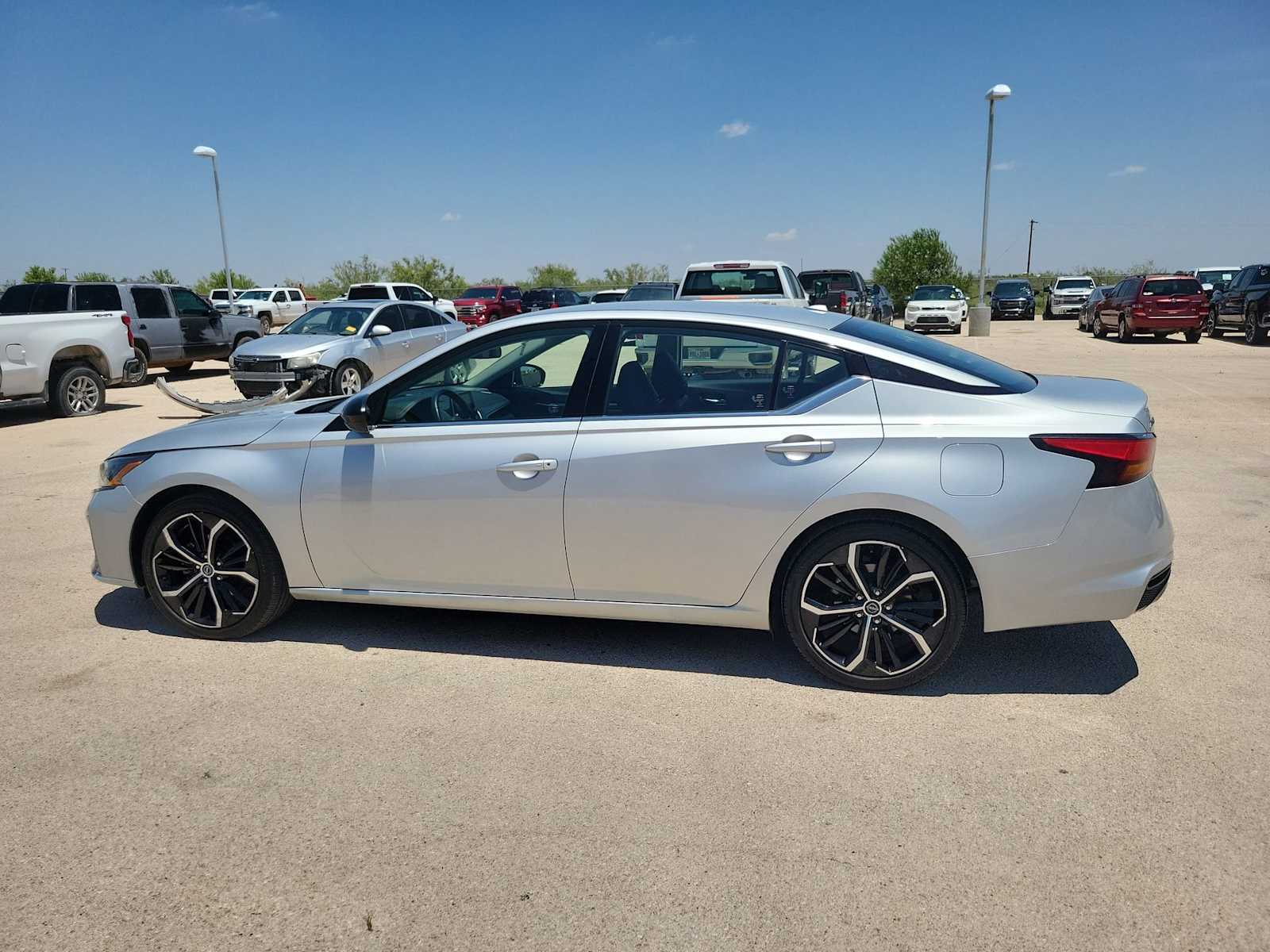 Thumbnail: 2023 Nissan Altima - 3