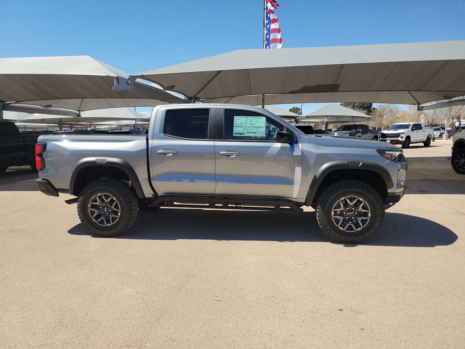 Thumbnail: 2026 Chevrolet Colorado - 9