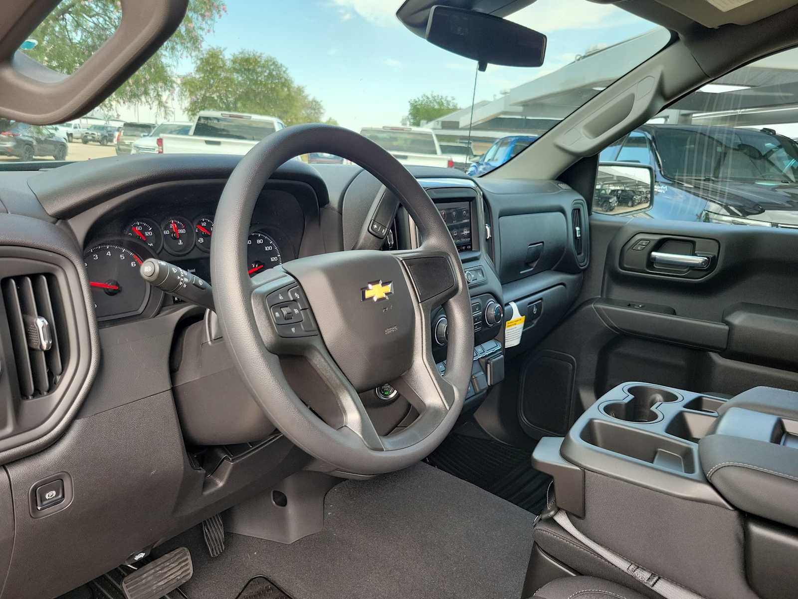 Thumbnail: 2025 Chevrolet Silverado 1500 - 2