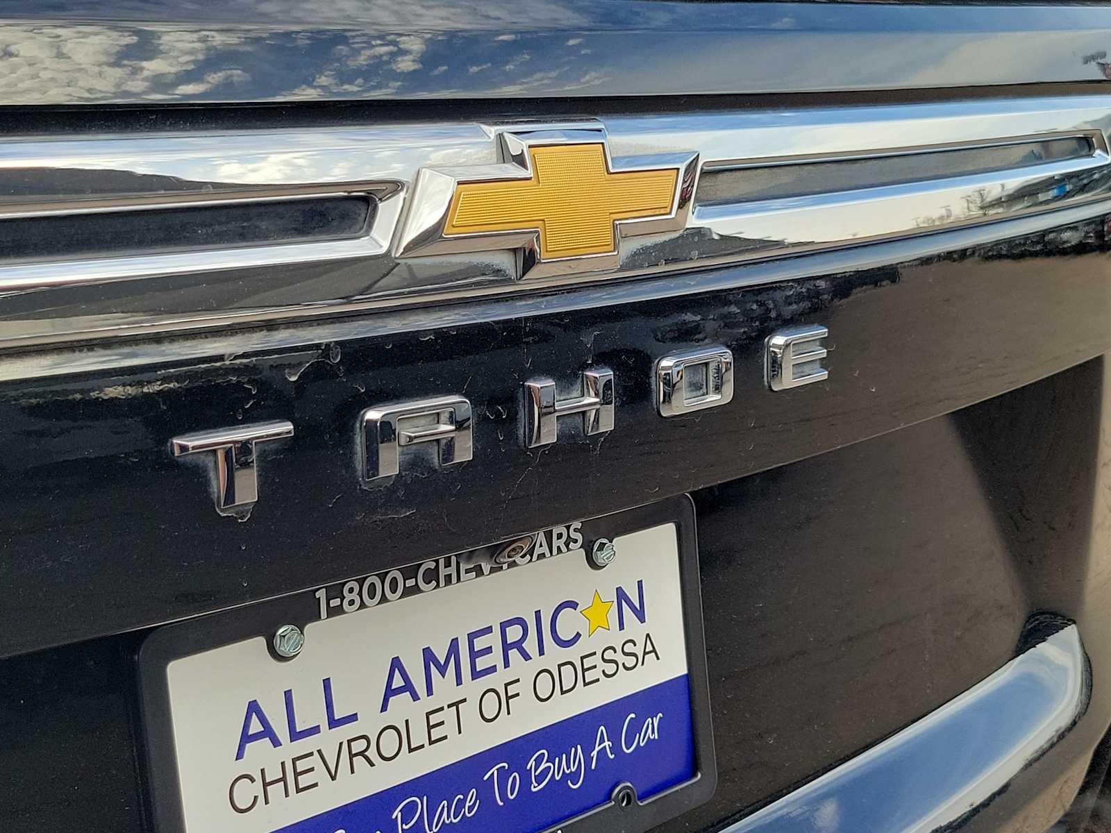 Thumbnail: 2022 Chevrolet Tahoe - 3