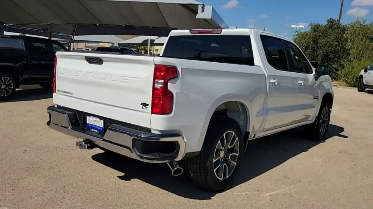 Thumbnail: 2026 Chevrolet Silverado 1500 - 9