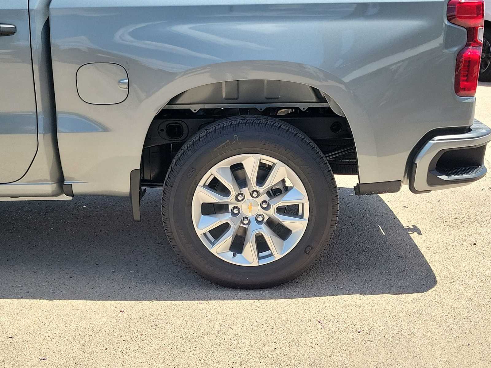 Thumbnail: 2026 Chevrolet Silverado 1500 - 8