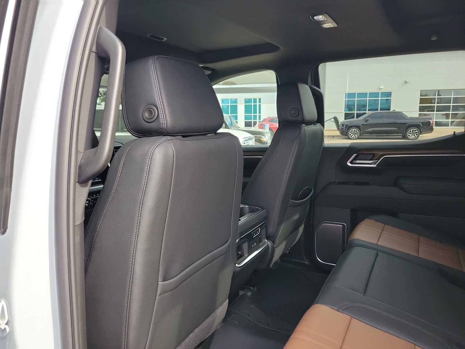 Thumbnail: 2026 Chevrolet Silverado 1500 - 16