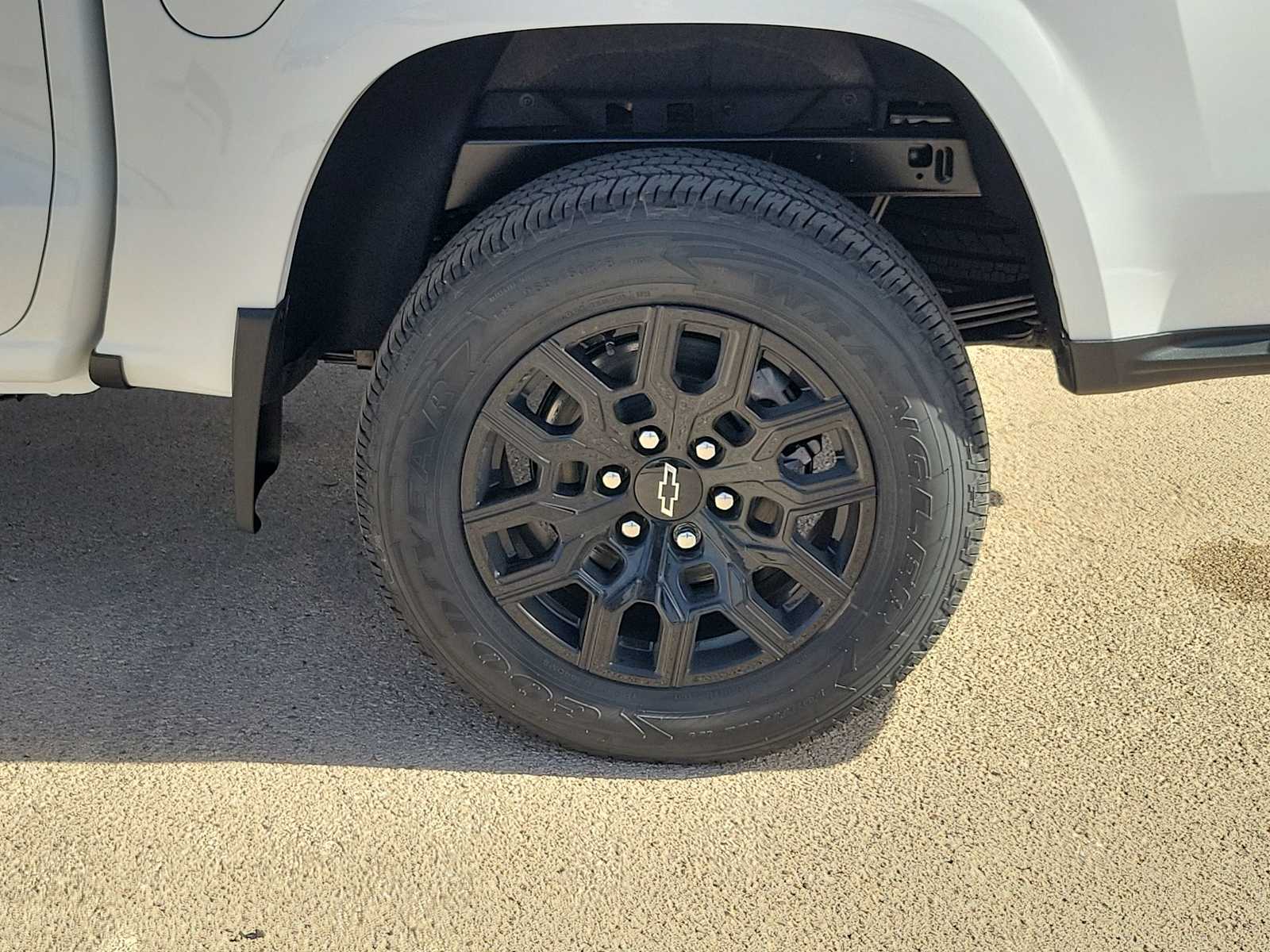 Thumbnail: 2026 Chevrolet Colorado - 16