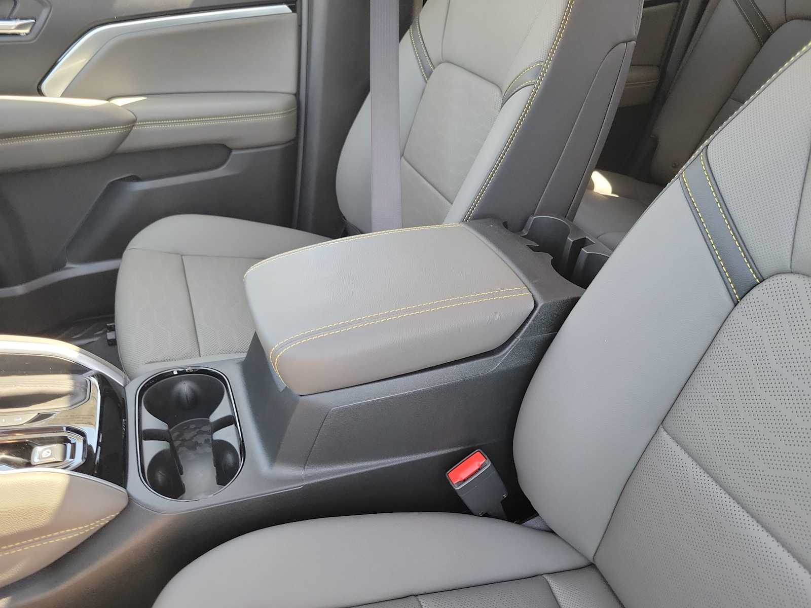 Thumbnail: 2026 Chevrolet Colorado - 20