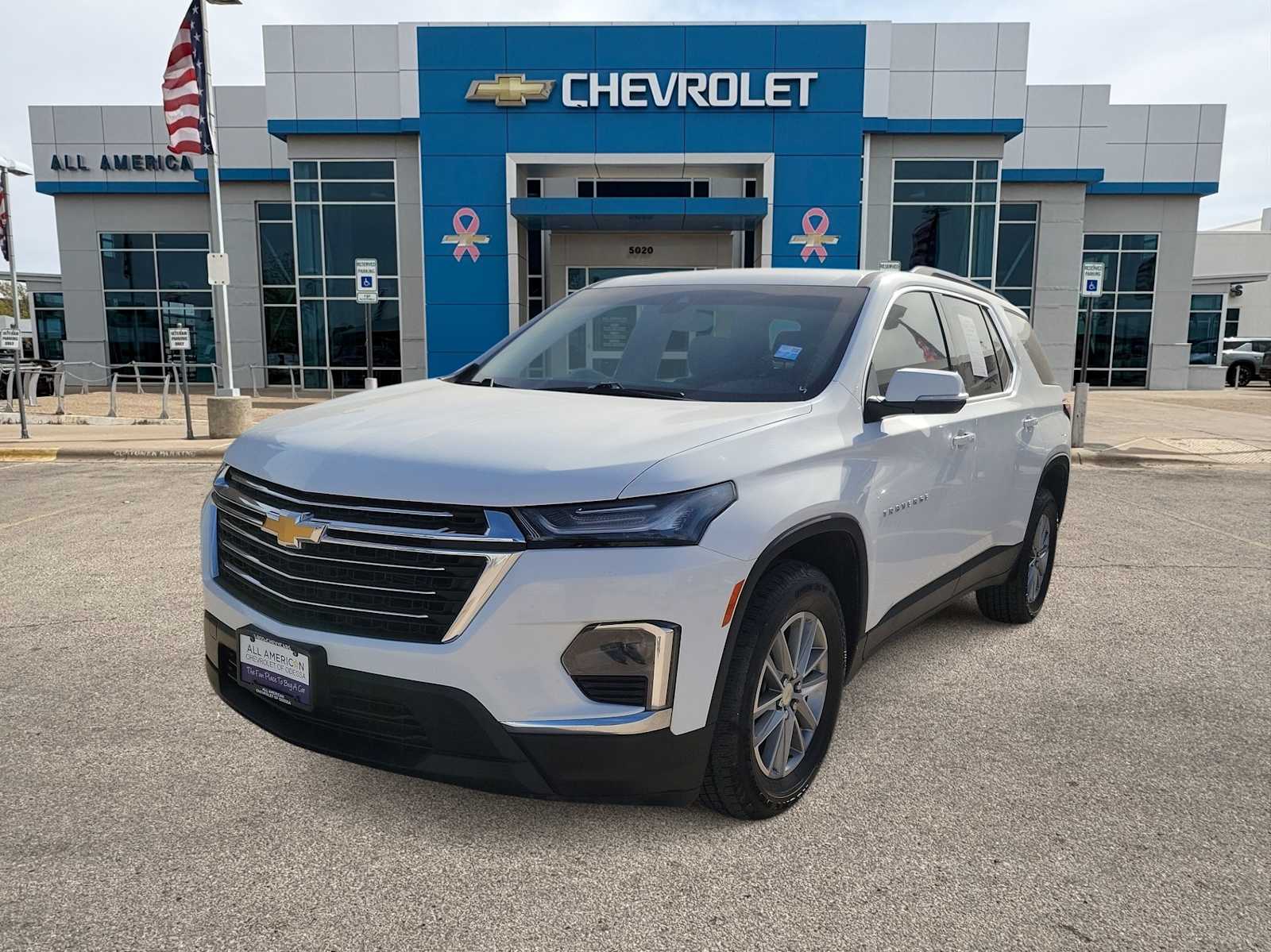 Thumbnail: 2023 Chevrolet Traverse - 1