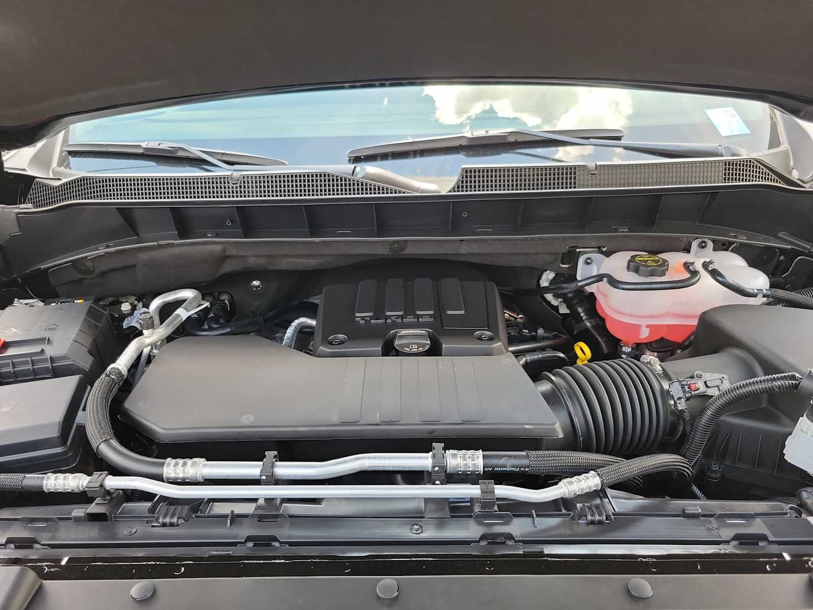 Thumbnail: 2026 Chevrolet Silverado 1500 - 9