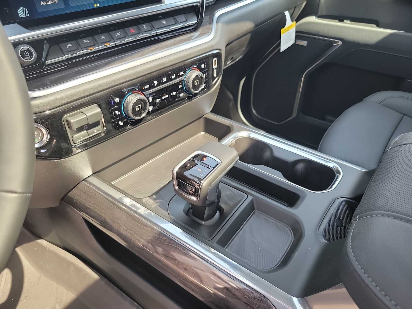 Thumbnail: 2026 Chevrolet Silverado 1500 - 22